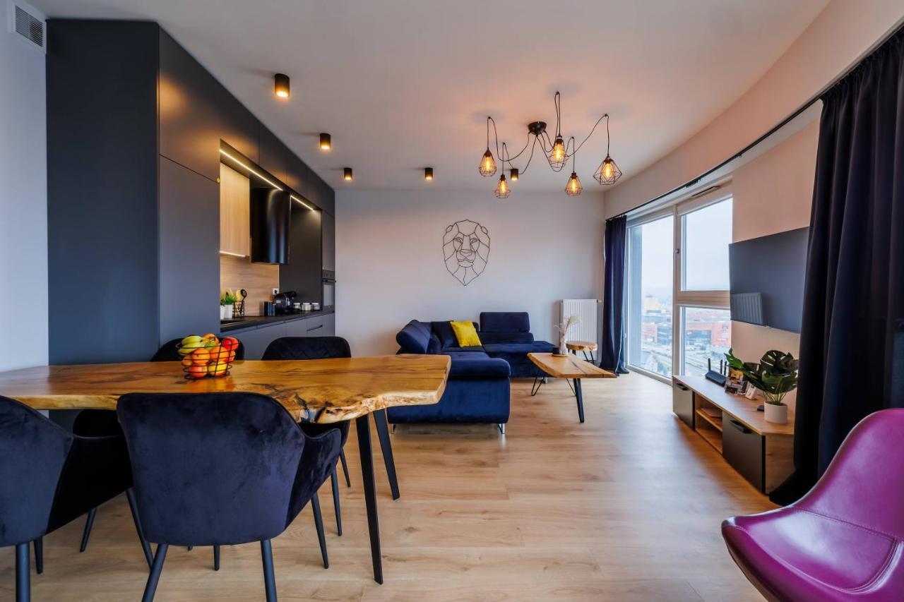 Panorama Capital Black Apartment Rzeszów
