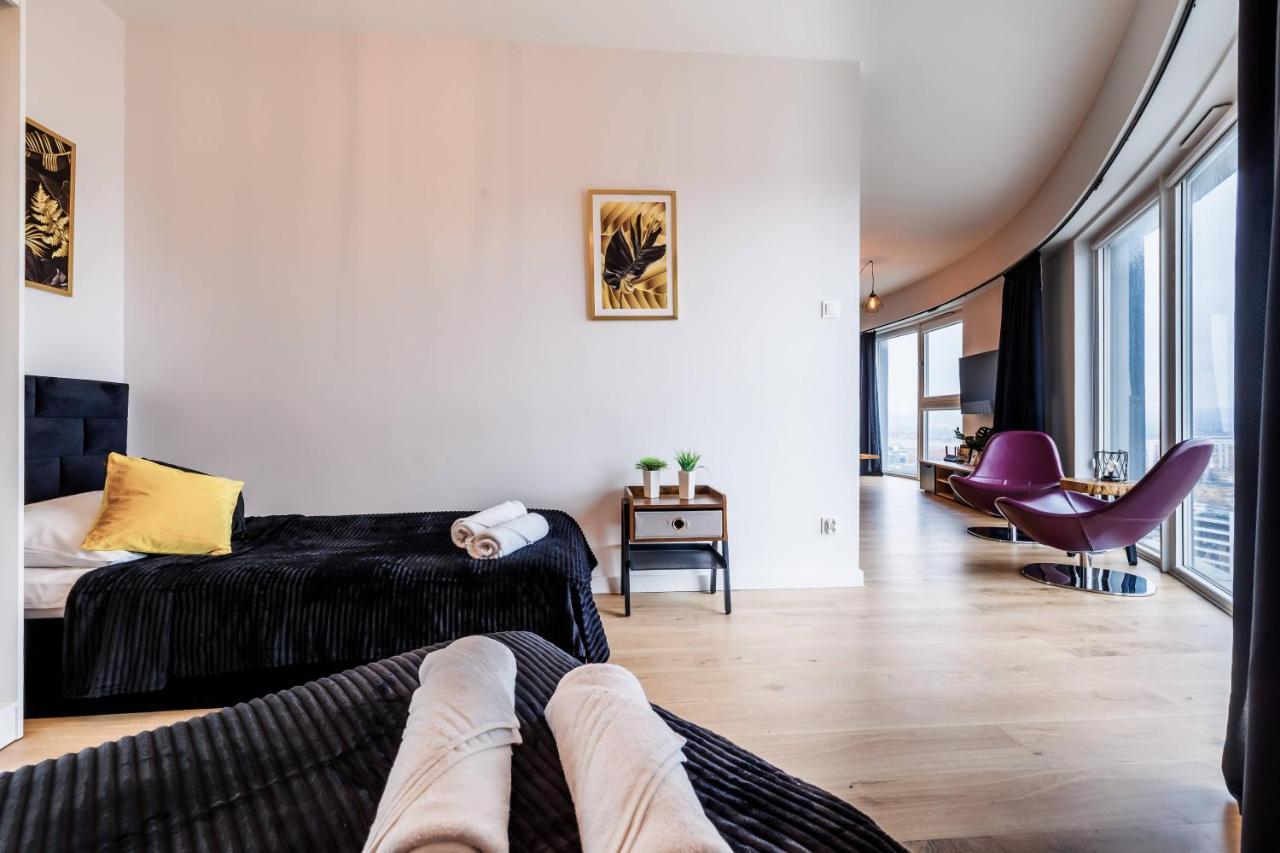 Panorama Capital Black Apartment
